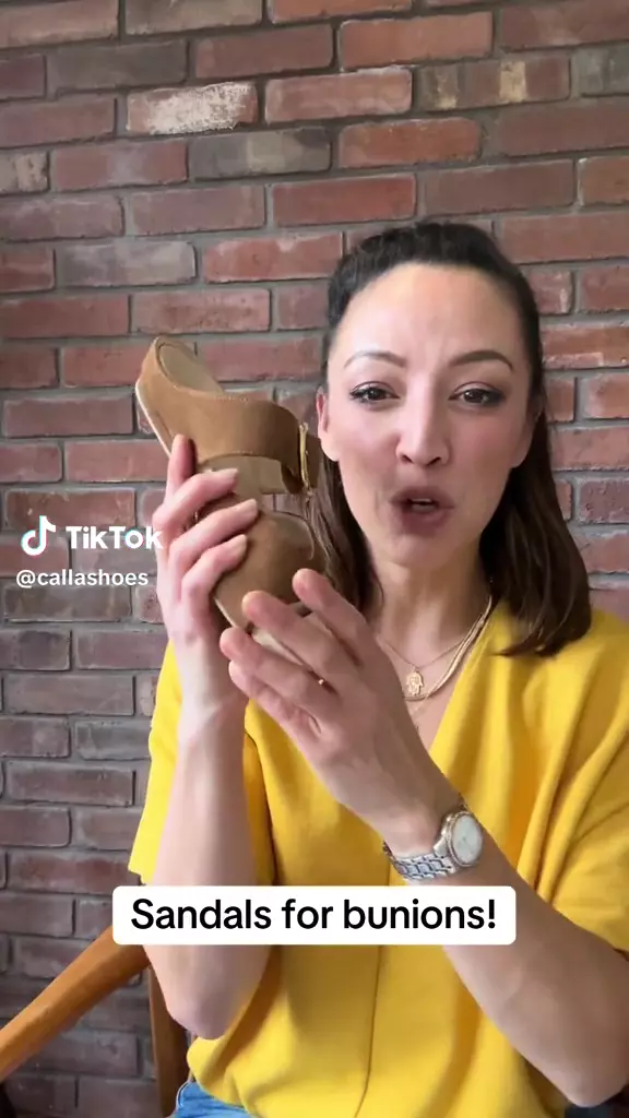 Ruby - All Black Leather Sandals - Image 3